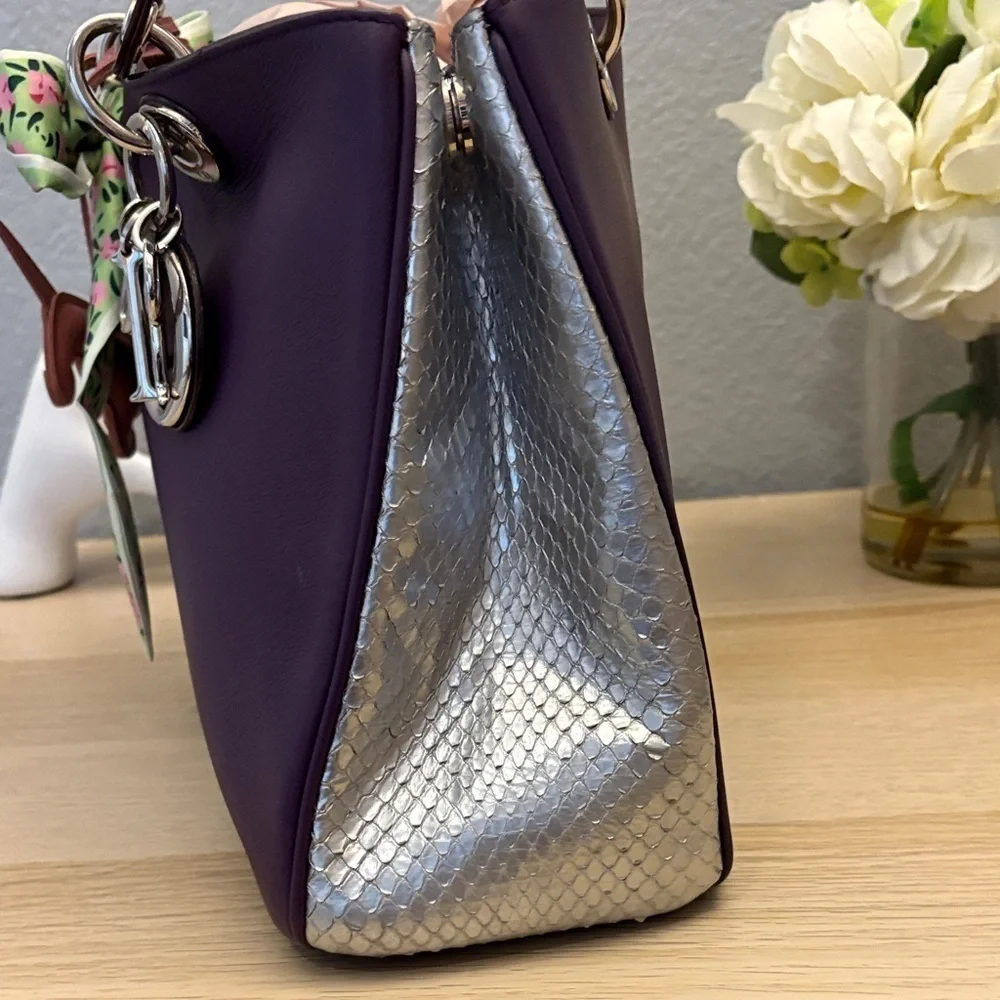 Beautiful Dior Tri-color Handbag with Crossbody Strap (medium) EUC with COA